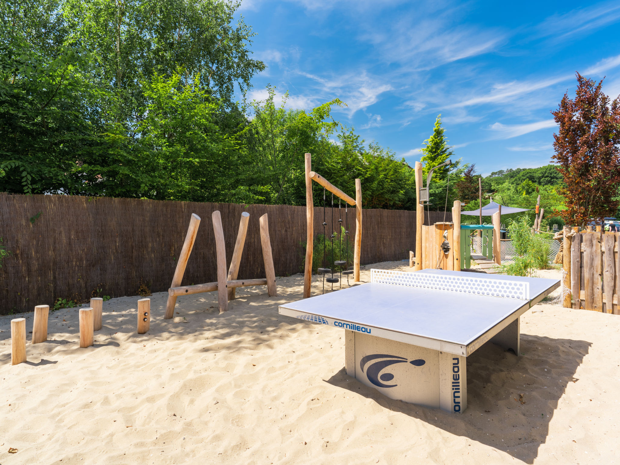 Restyled Koningshoeve 4 personen-Outside
