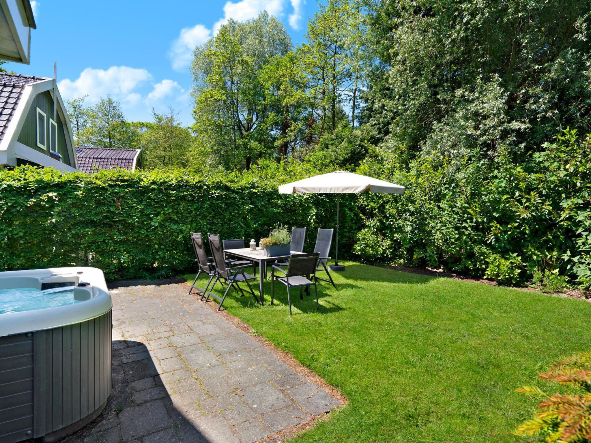 Koningshoeve Sauna & Jacuzzi 4 personen - Buiten
