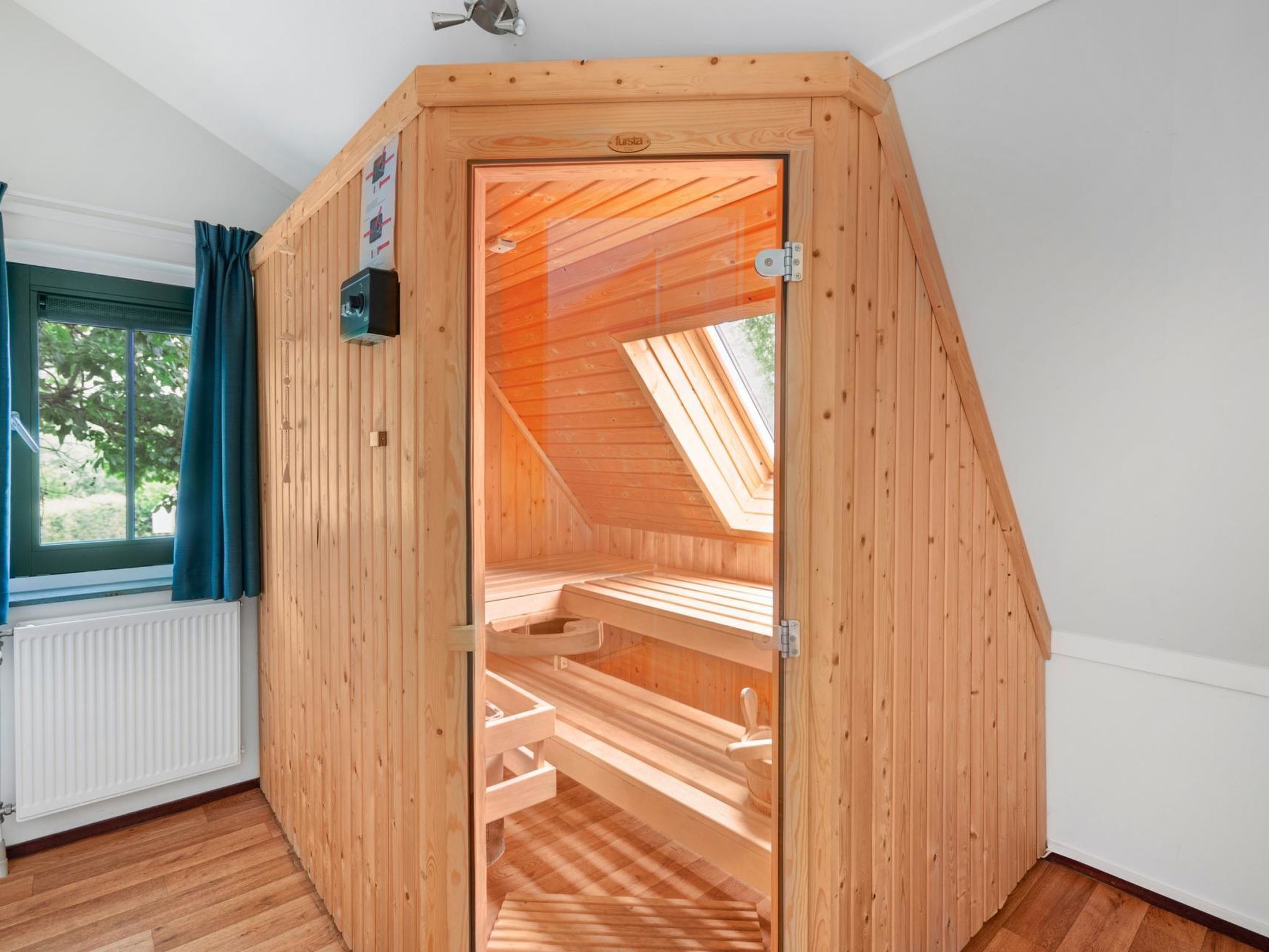 Koningshoeve Sauna & Jacuzzi 4 personen - Binnen