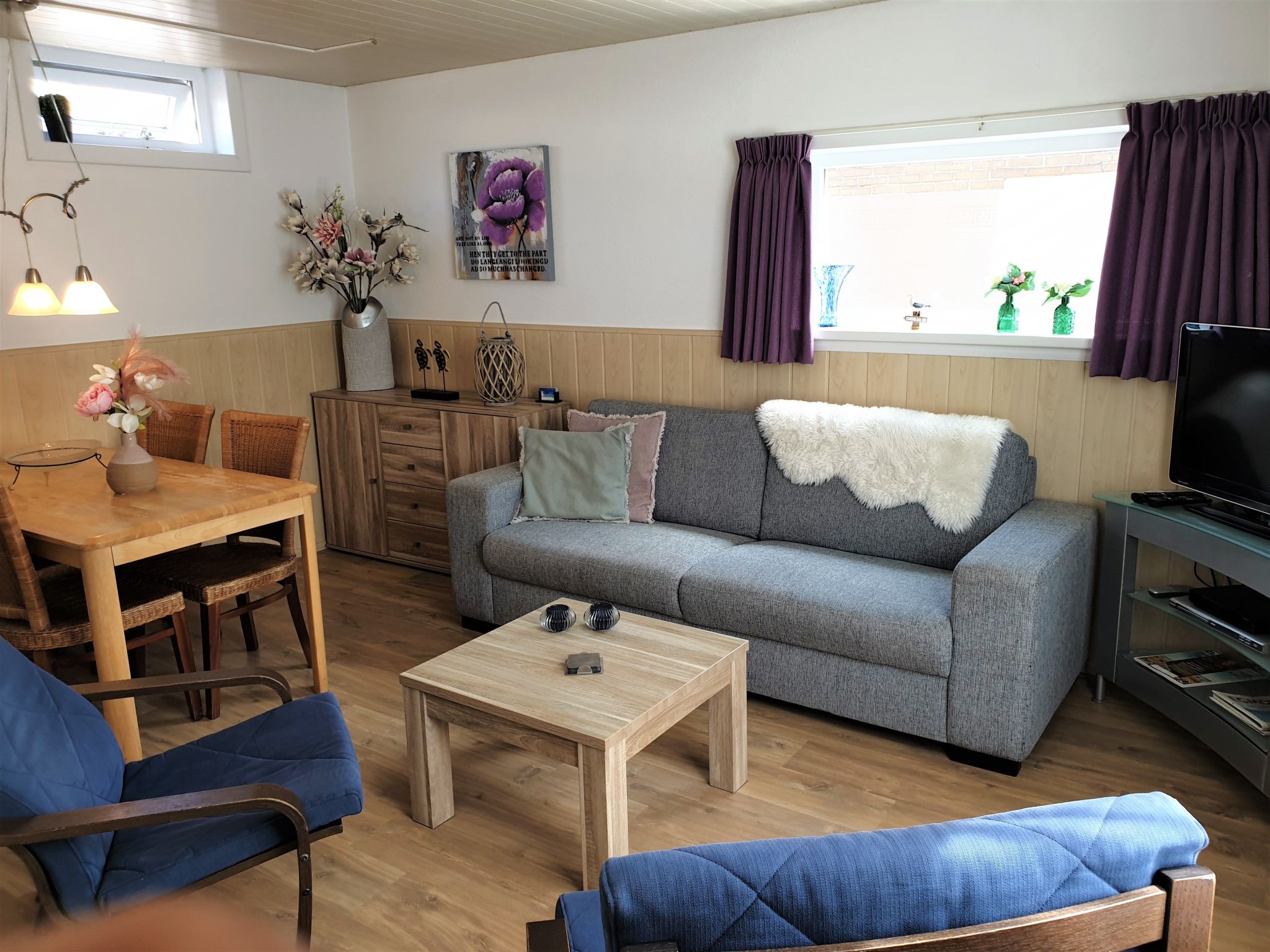 Sommerhaus Blaauboer in Egmond aan Zee, in fußläufiger Entfernung zum Meer, zum Strand und zum Dünenreservat Nordholland gelegen.

Das Sommerhaus liegt an der Südseite von Egmond aan Zee in einer ..