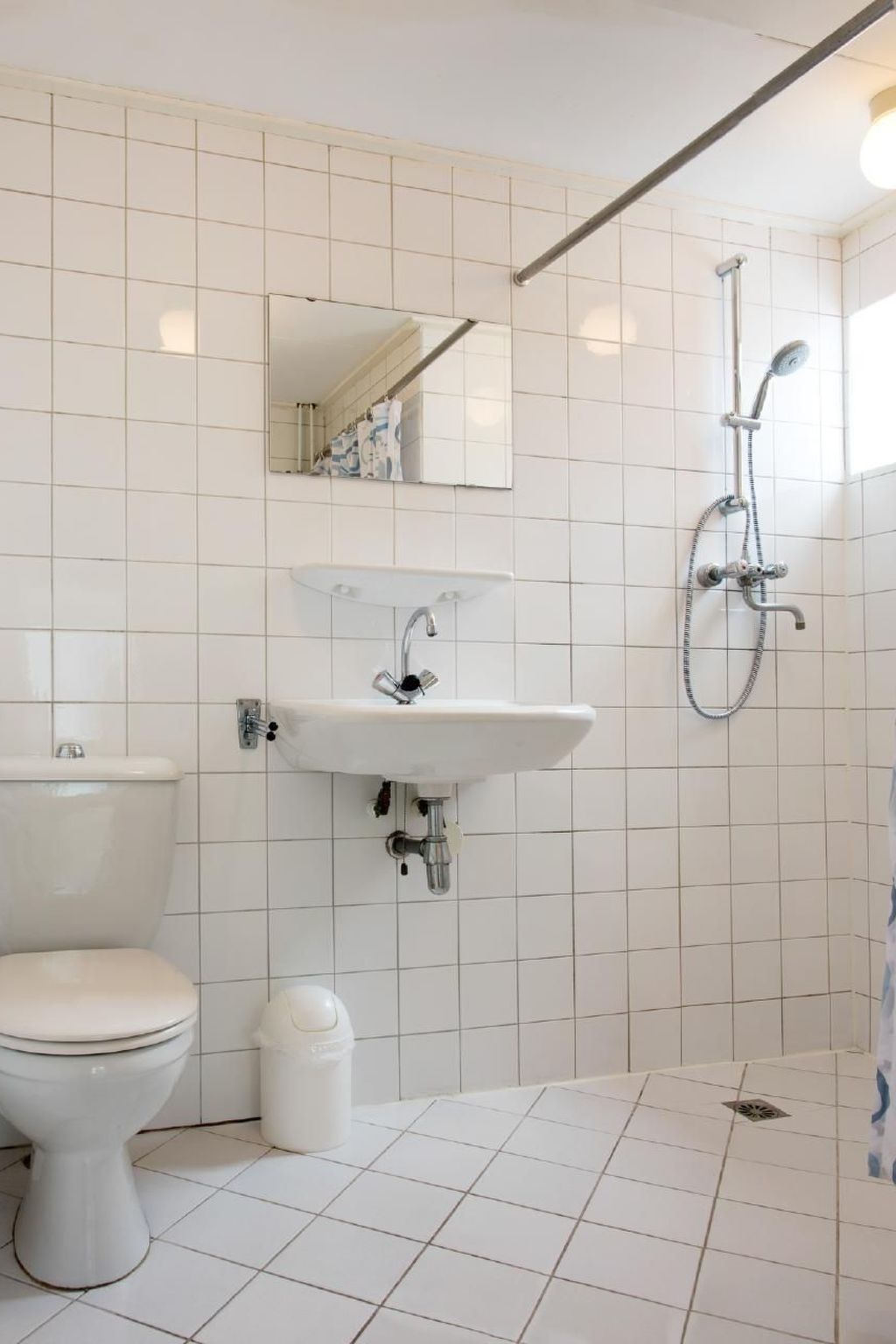 Ferienvilla mit Garten, Grill und Terrasse-Dedans