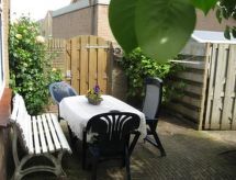 Knus vakantiehuis met privétuin op 250m van zee in Egmond - thumbnail 4