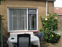 Knus vakantiehuis met privétuin op 250m van zee in Egmond - thumbnail 5