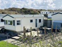 Modern strandhuisje met airco op loopafstand van zee in IJmuiden - thumbnail 1