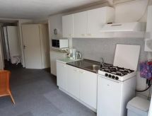Gezellig appartement in hartje Zandvoort, 200m van zee, hond welkom - thumbnail 3