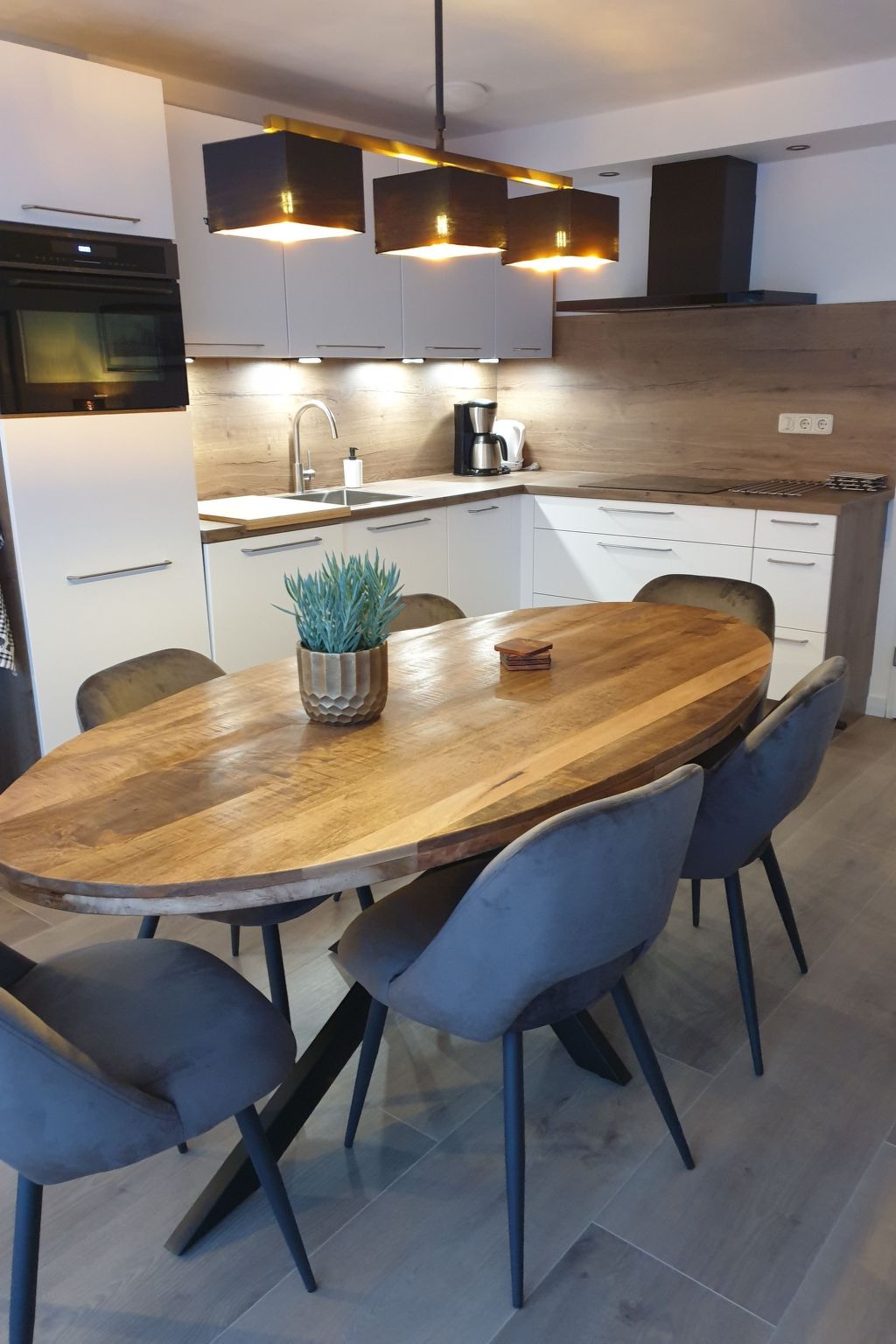 Mit privatem Garten und Terrasse-Binnen