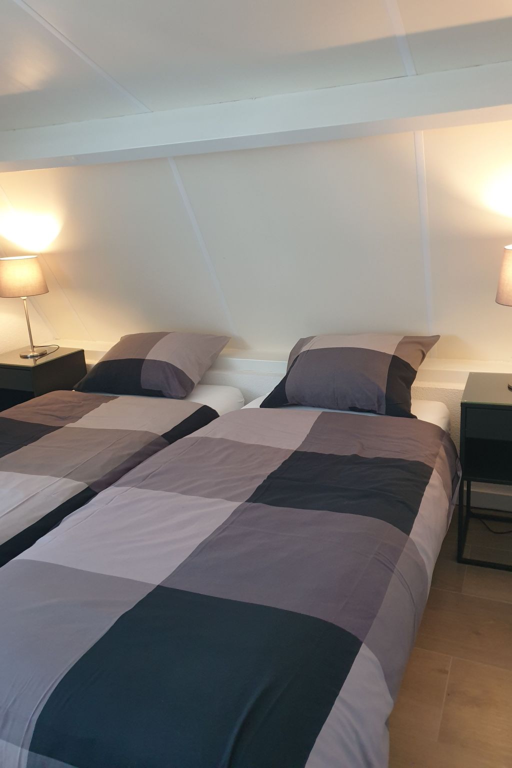 Mit privatem Garten und Terrasse-Binnen