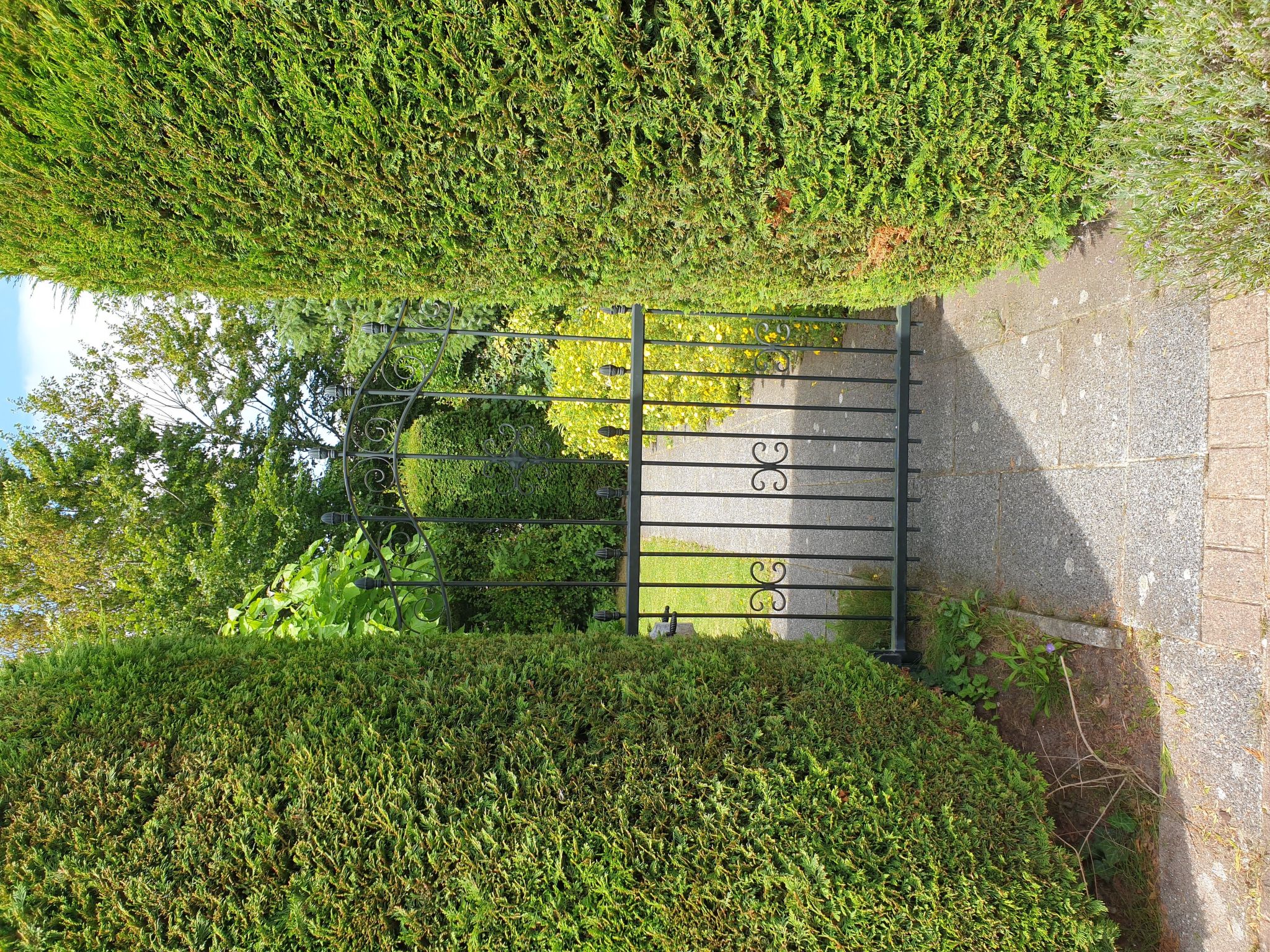 Mit privatem Garten und Terrasse-Binnen