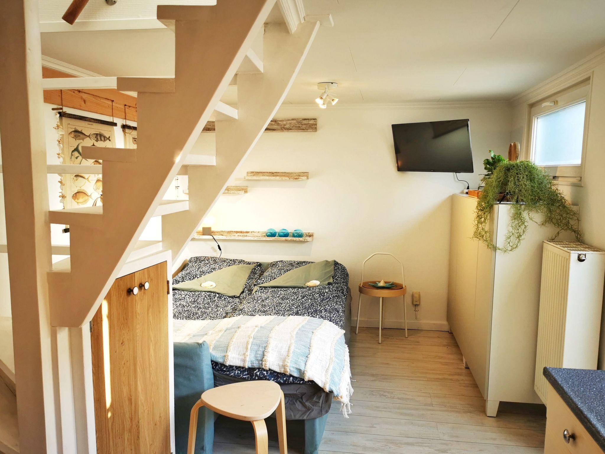 Kompaktes modernes Ferienhaus 120 Meter vom Meer entfernt