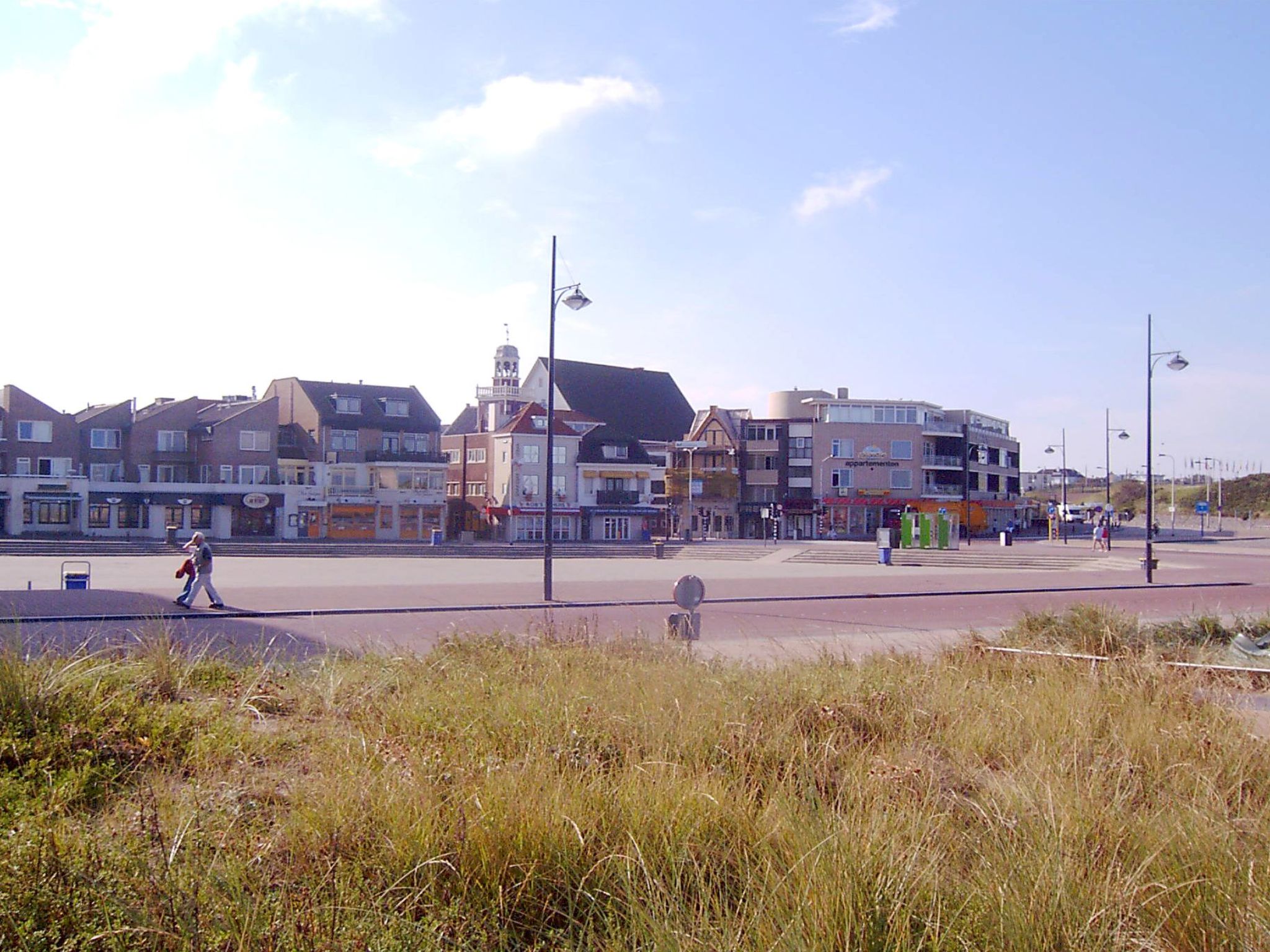 Kompaktes modernes Ferienhaus 120 Meter vom Meer entfernt - Buiten