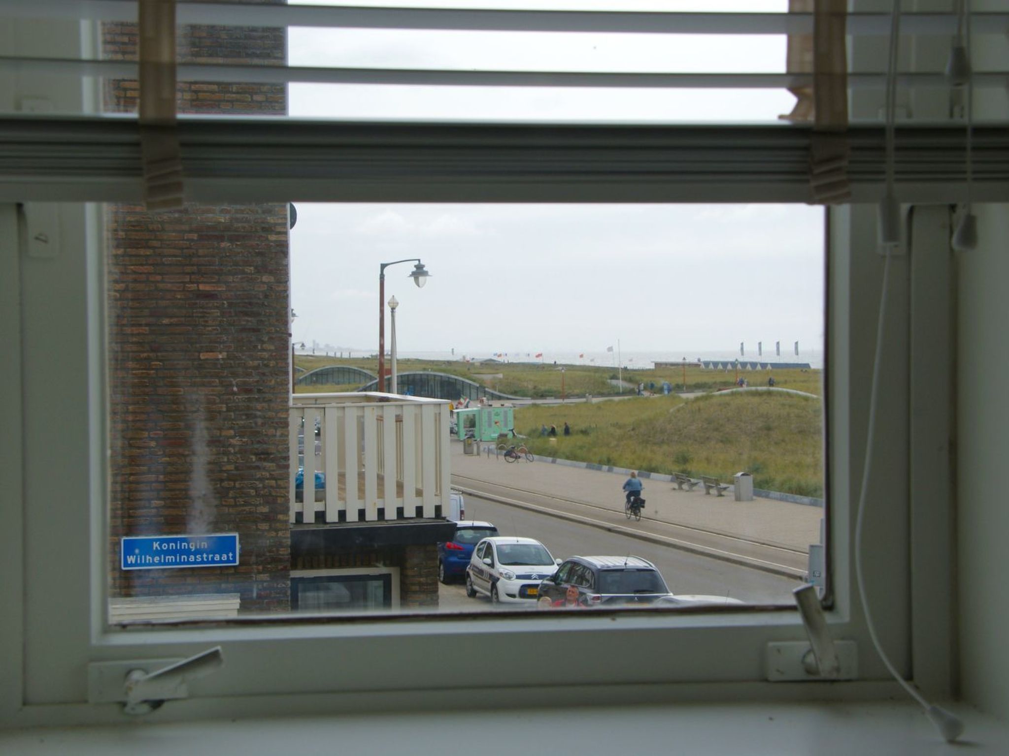 ViewRoyal  Ferienwohnung mit Meerblick in Katwijk-Draußen