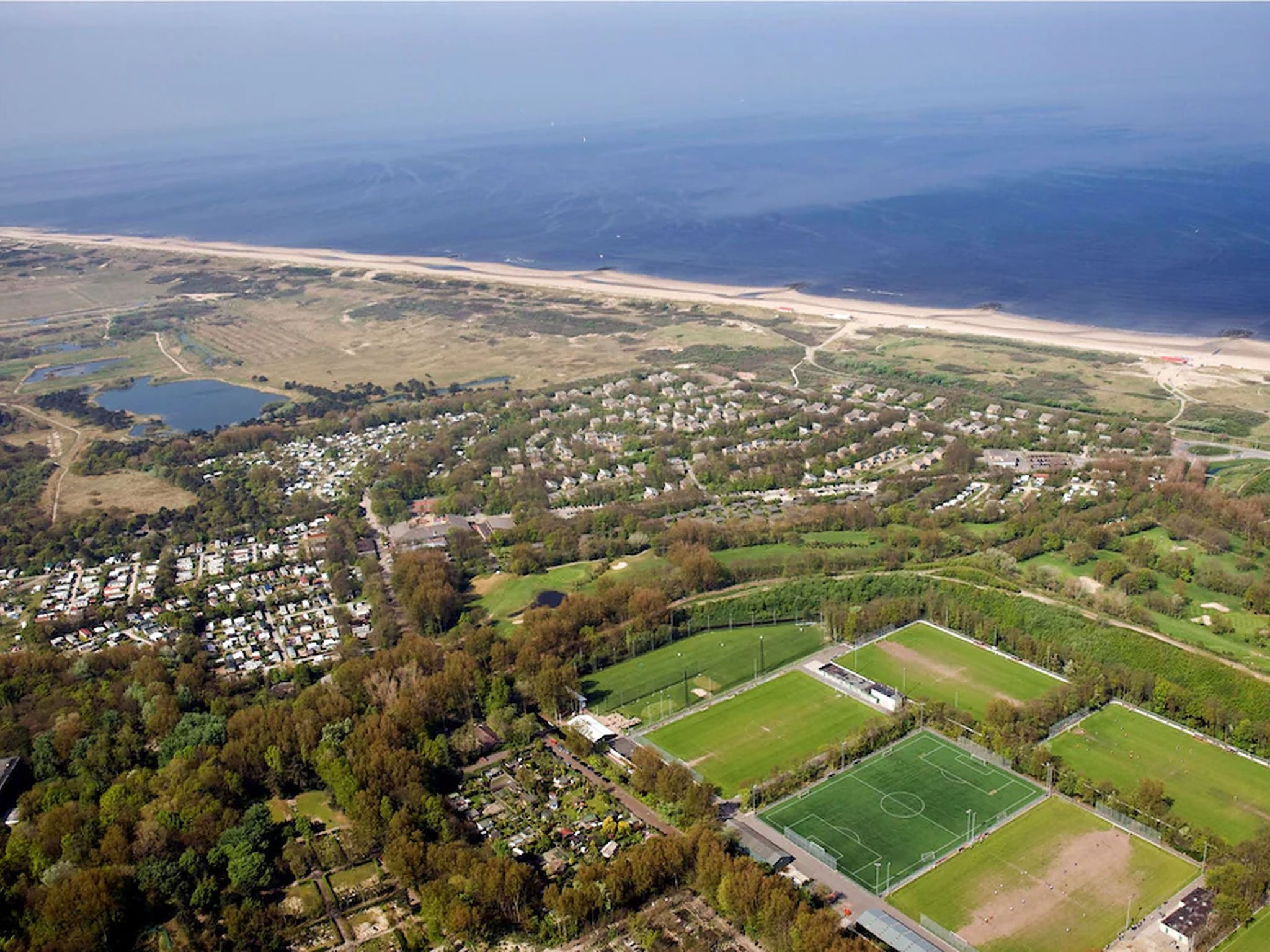 KD 870 - Vakantiepark Kijkduin — House (3 of 15)