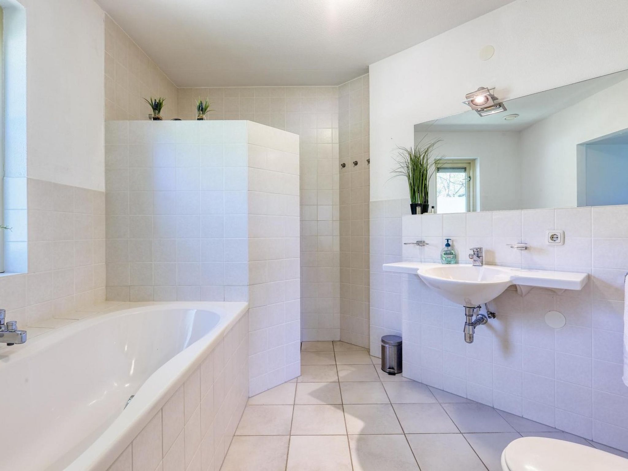 De Glamping - Villa met slaaplodge & wellness - Buiten