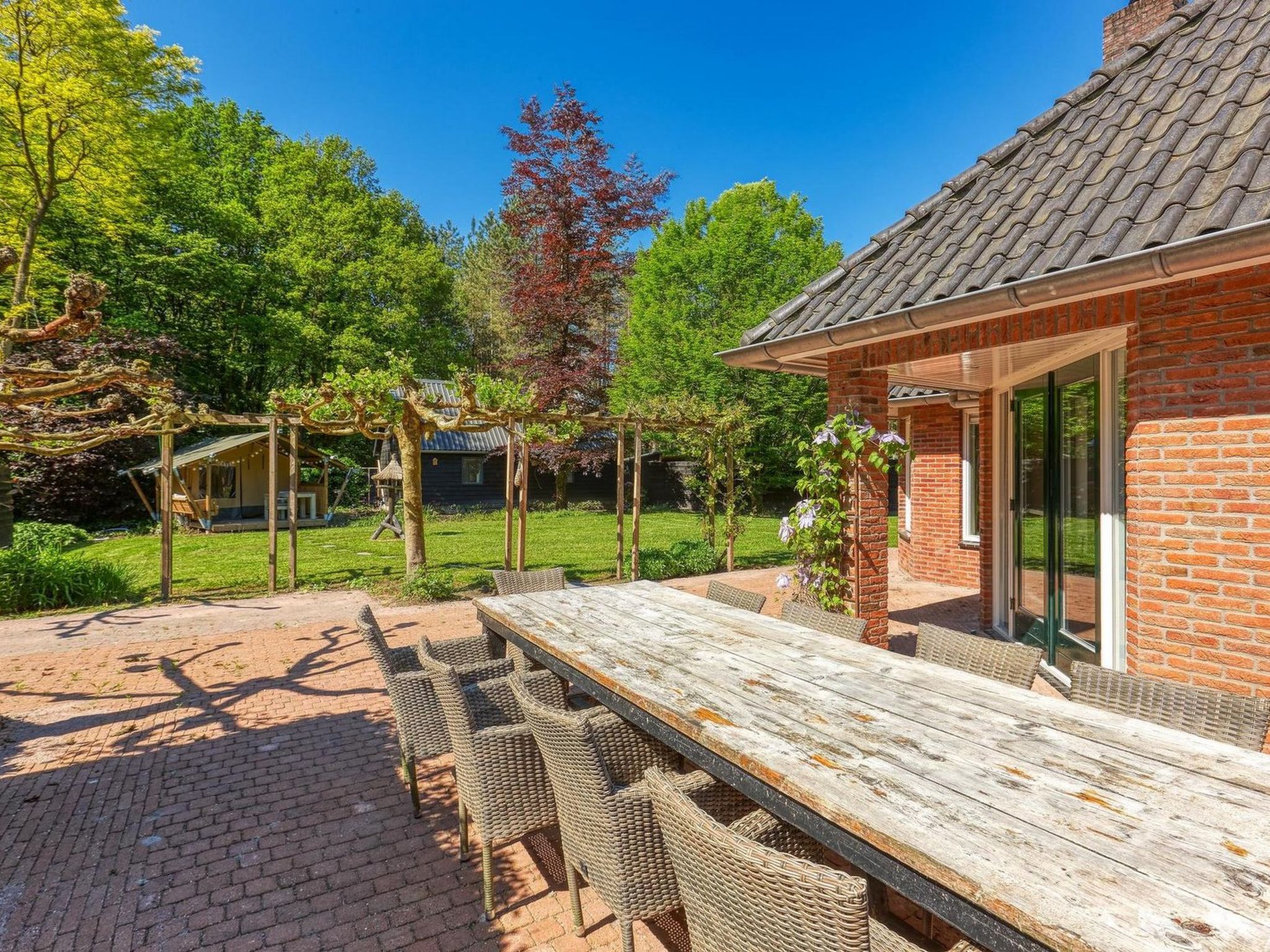 De Glamping - Villa met slaaplodge & wellness - Buiten