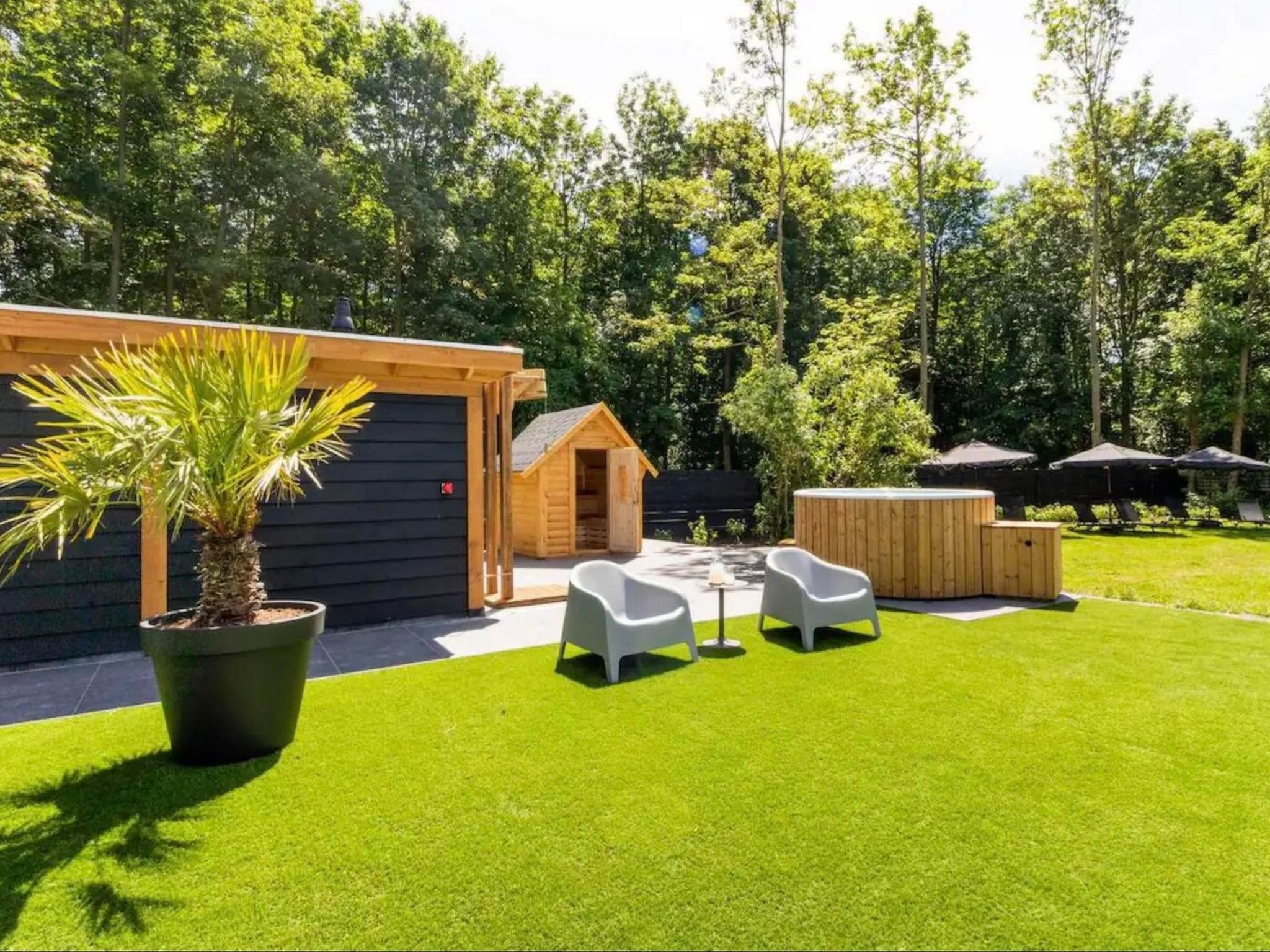 De Glamping - Villa met slaaplodge & wellness - Buiten