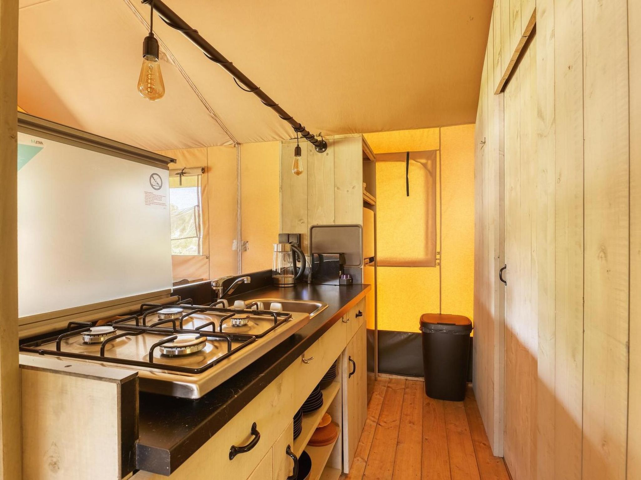 De Glamping - Combo Lodge | 5 p lodge + 2 p tent - Buiten