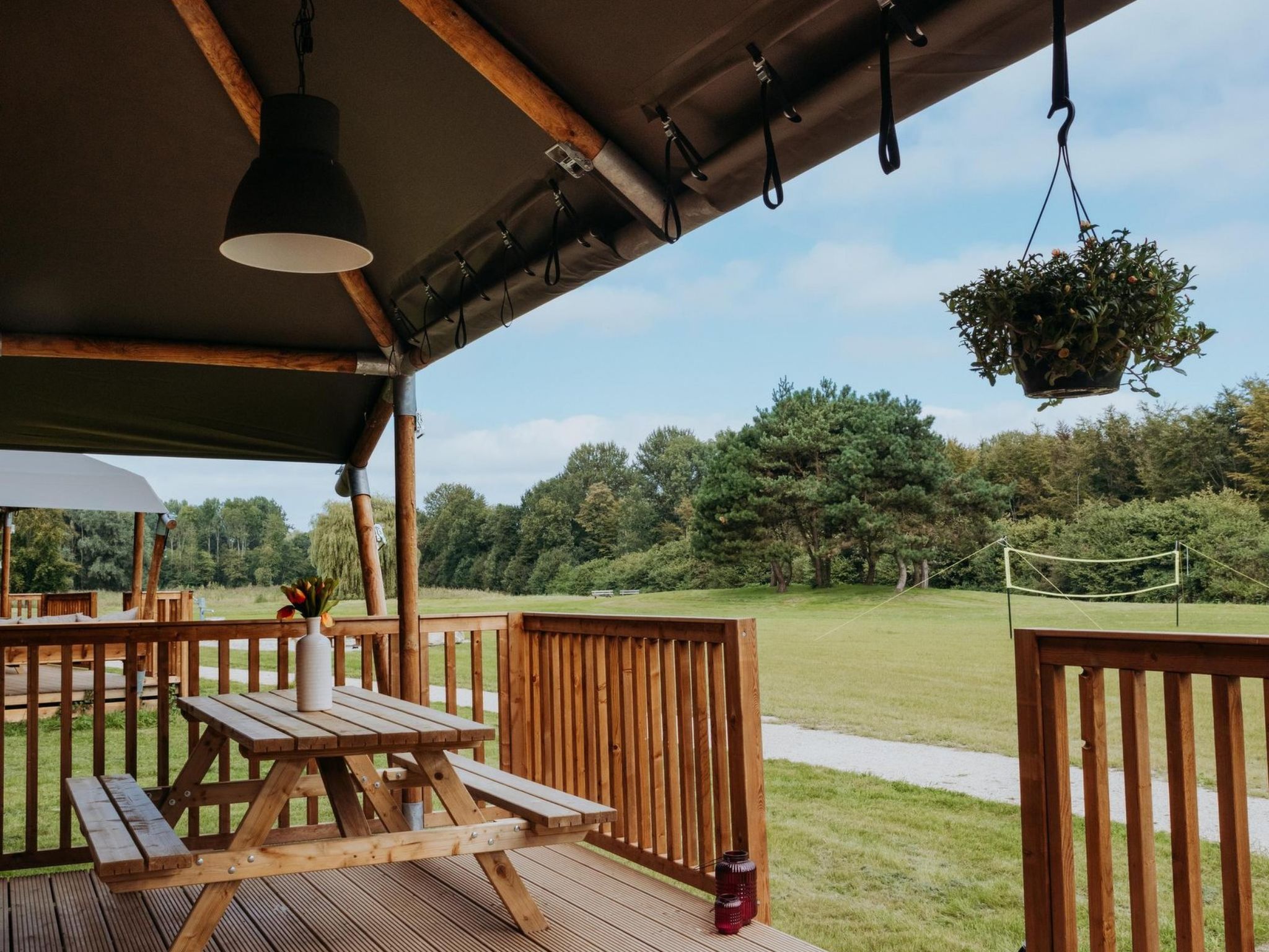 De Glamping - Trio Lodge | 18p - Draußen