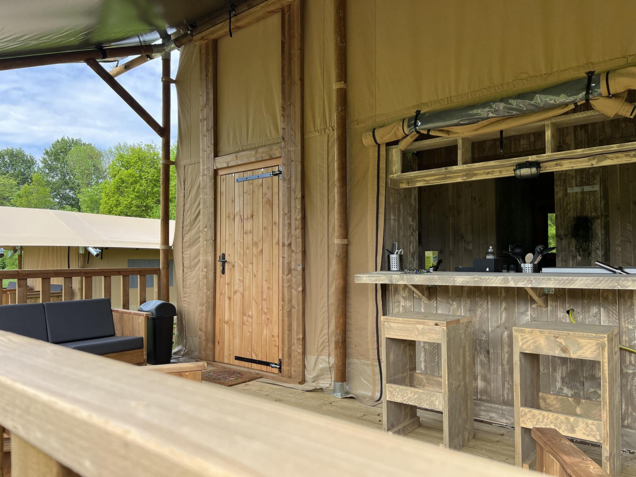 De Glamping - Sunny Duo | 8p - Drinnen