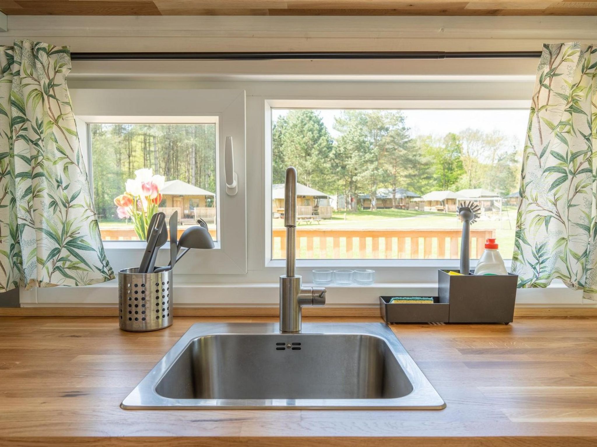 De Glamping - Blauwe Tiny House | 6p