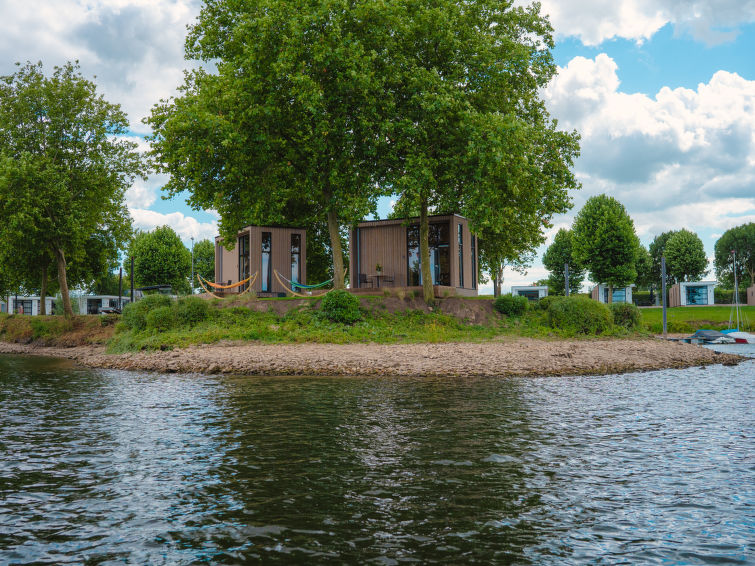 Meerzicht en rust in dit vrijstaande vakantiehuis in Maurik in Maurik