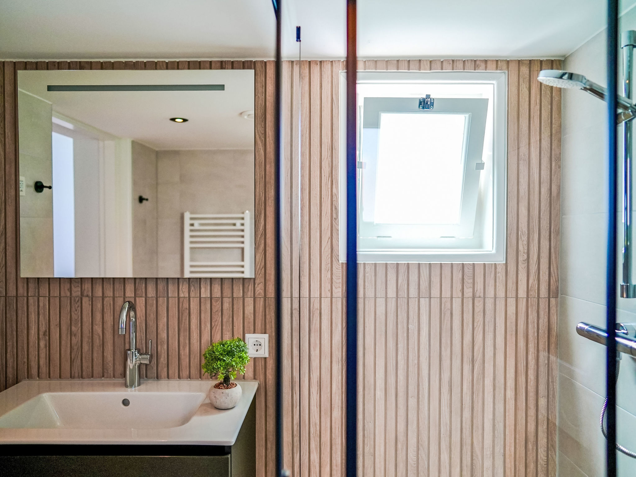 Zen Kitchen & Boutique Hotel-Drinnen