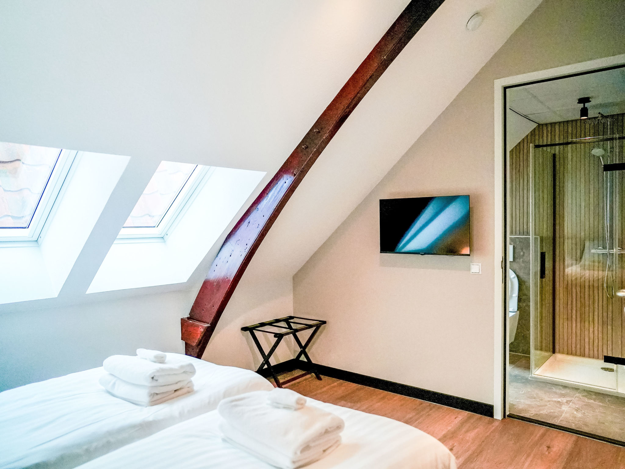 Zen Kitchen & Boutique Hotel-Inside