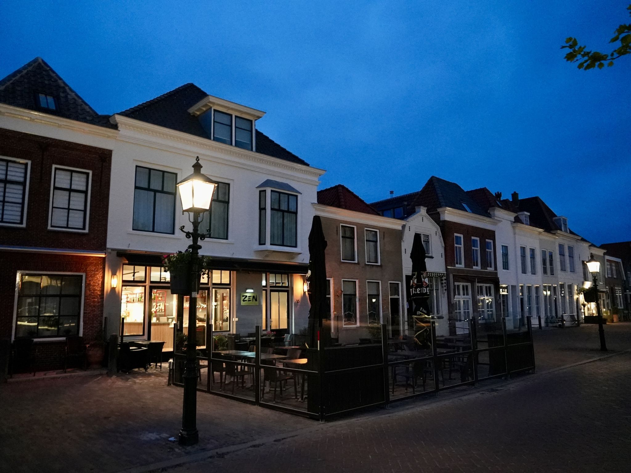 Zen Kitchen & Boutique Hotel-Outside