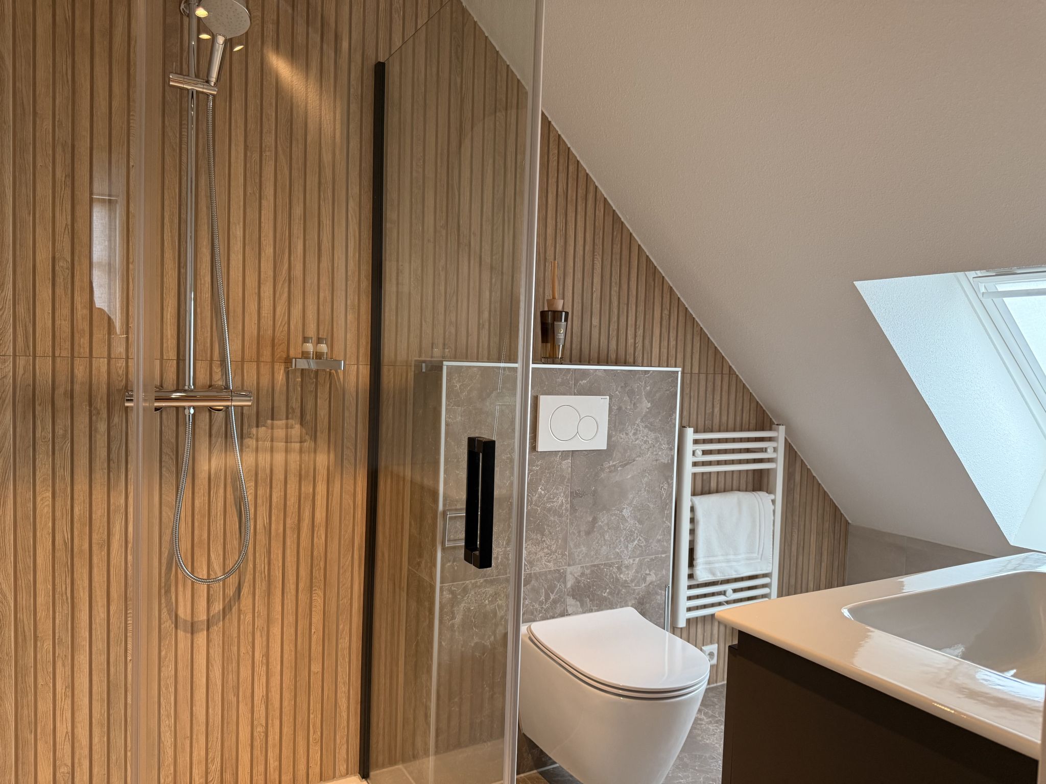 Zen Kitchen & Boutique Hotel-Inside