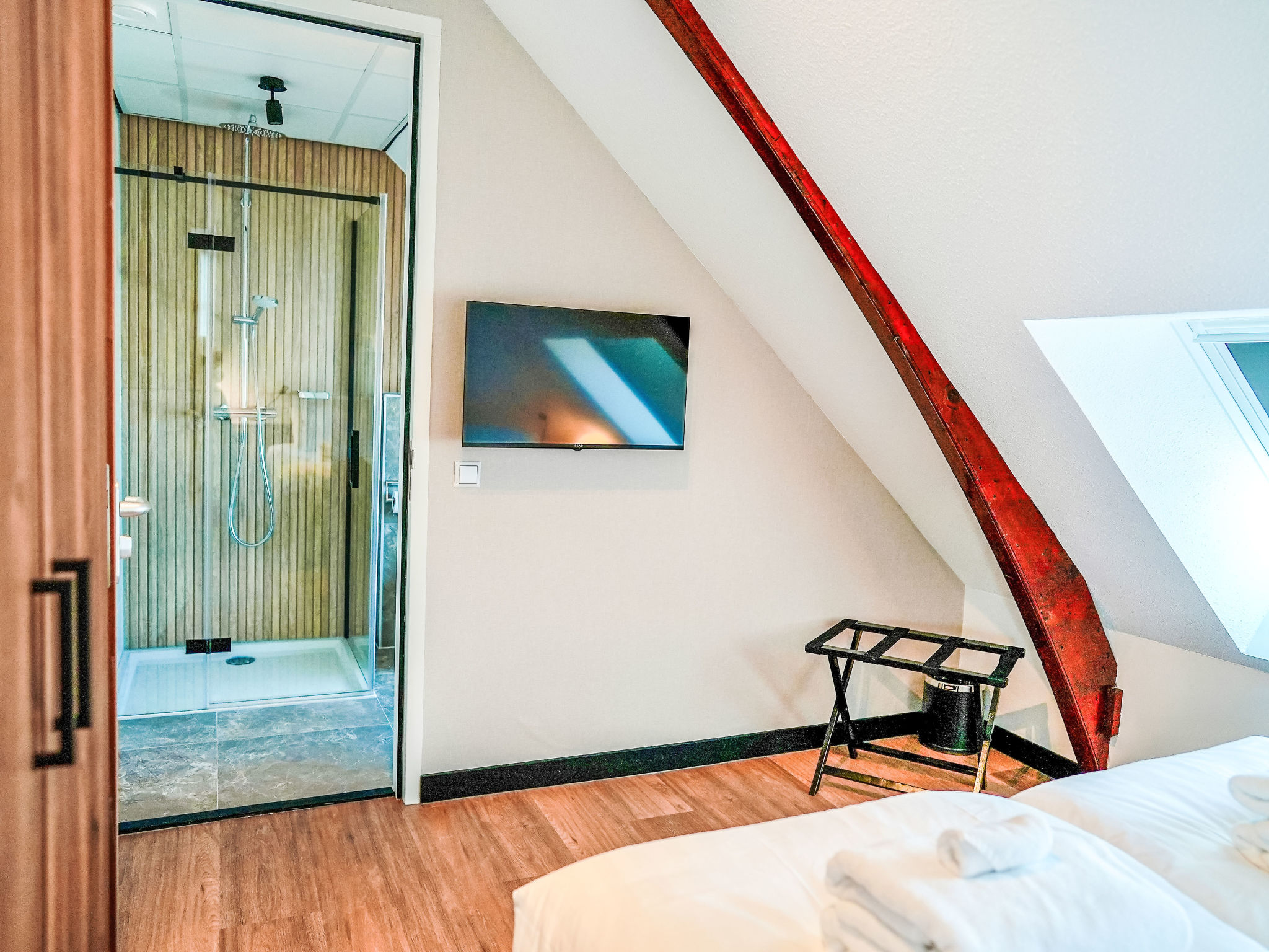 Zen Kitchen & Boutique Hotel-Inside