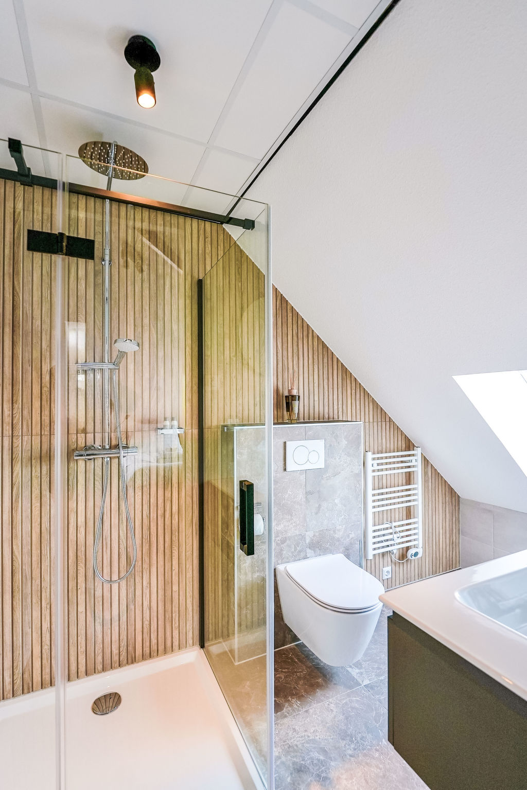 Zen Kitchen & Boutique Hotel-Inside