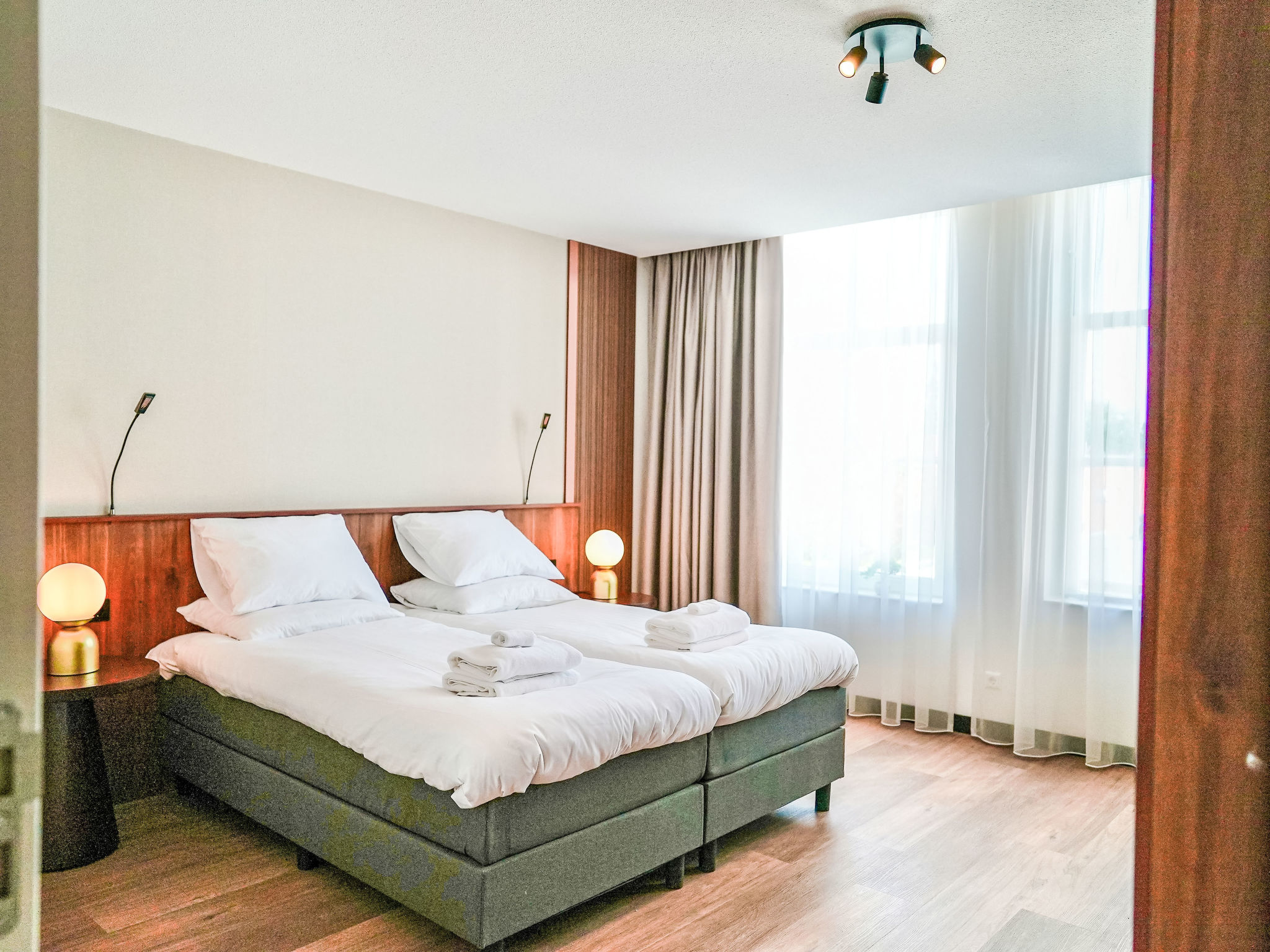 Zen Kitchen & Boutique Hotel-Inside