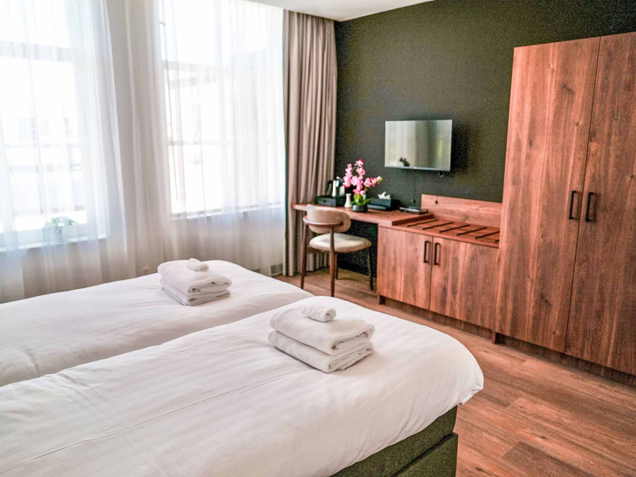 Zen Kitchen & Boutique Hotel-Inside