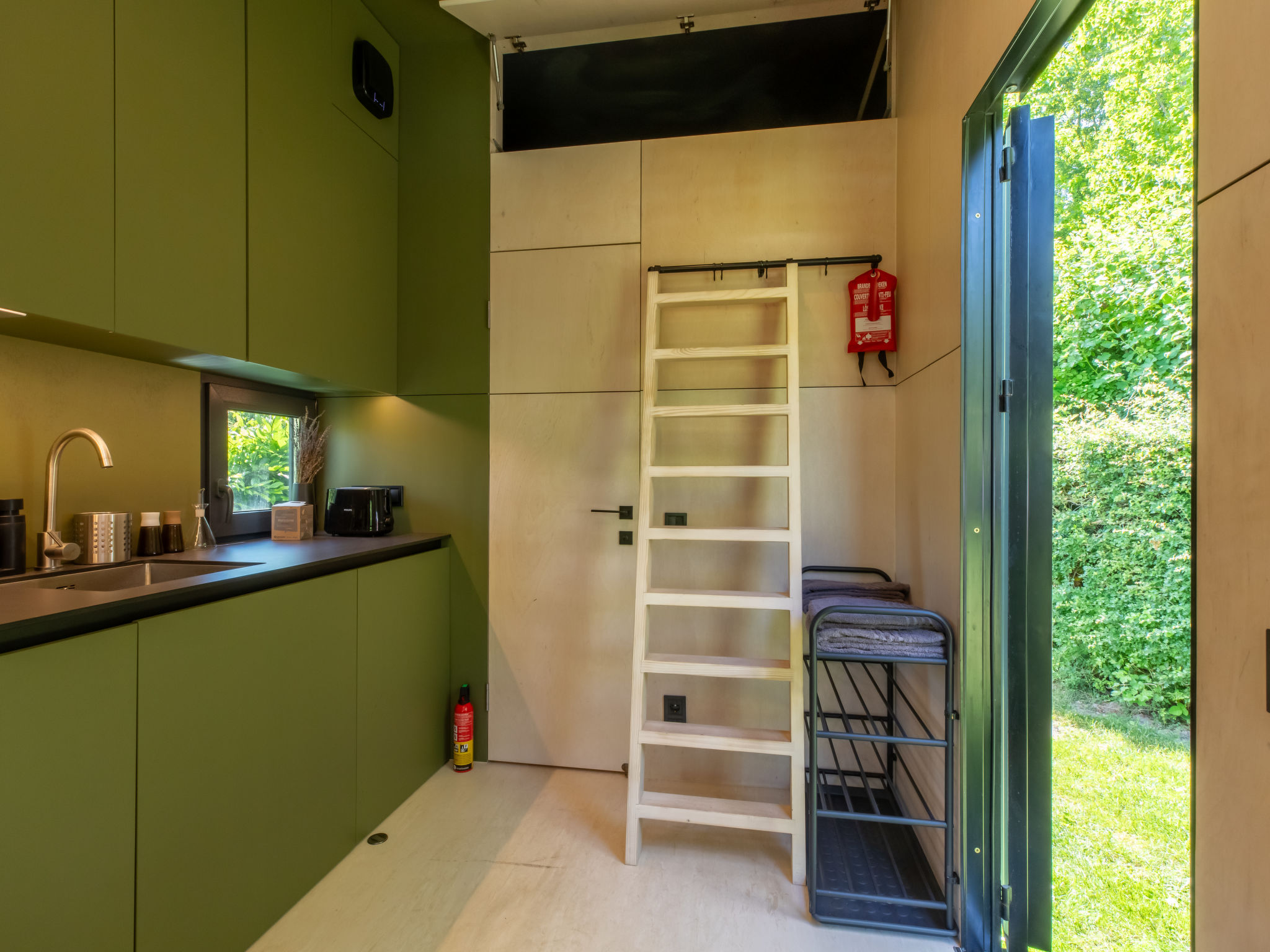 Tiny House Sunshine no 38-Buiten