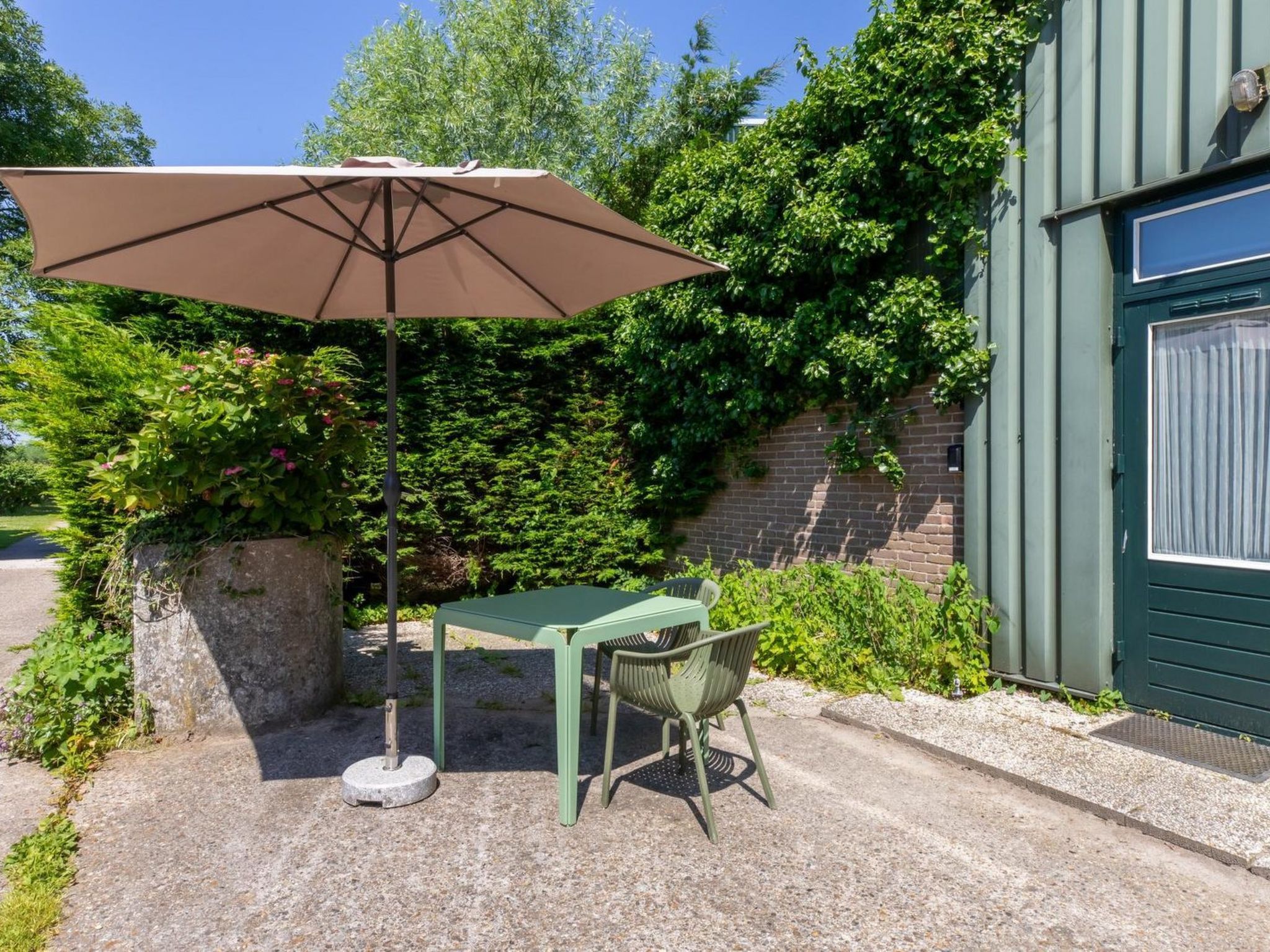Studio Rustenpolder - Buiten