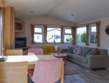 Luxe houten chalet aan de golfbaan in Vrouwenpolder, Zeeland - thumbnail 4