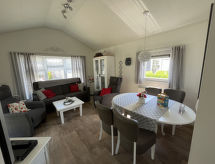 Hondenliefhebbers opgelet: luxe chalet aan golfbaan in Vrouwenpolder - thumbnail 2