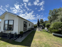 Hondenliefhebbers opgelet: luxe chalet aan golfbaan in Vrouwenpolder - thumbnail 1