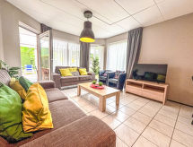 Boszicht 1: comfortabel vakantiehuis op 700m van zee in Oostkapelle - thumbnail 3