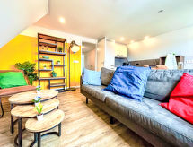 Beach House Westkapelle 107.6: Modern vakantiehuis direct aan zee - thumbnail 1
