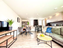 Beach House Westkapelle 2B: Modern vakantiehuis op 250m van het strand - thumbnail 1