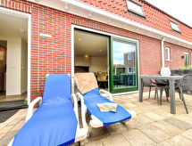 Beach House Westkapelle 103B: Luxe vakantiehuis direct aan zee - thumbnail 3