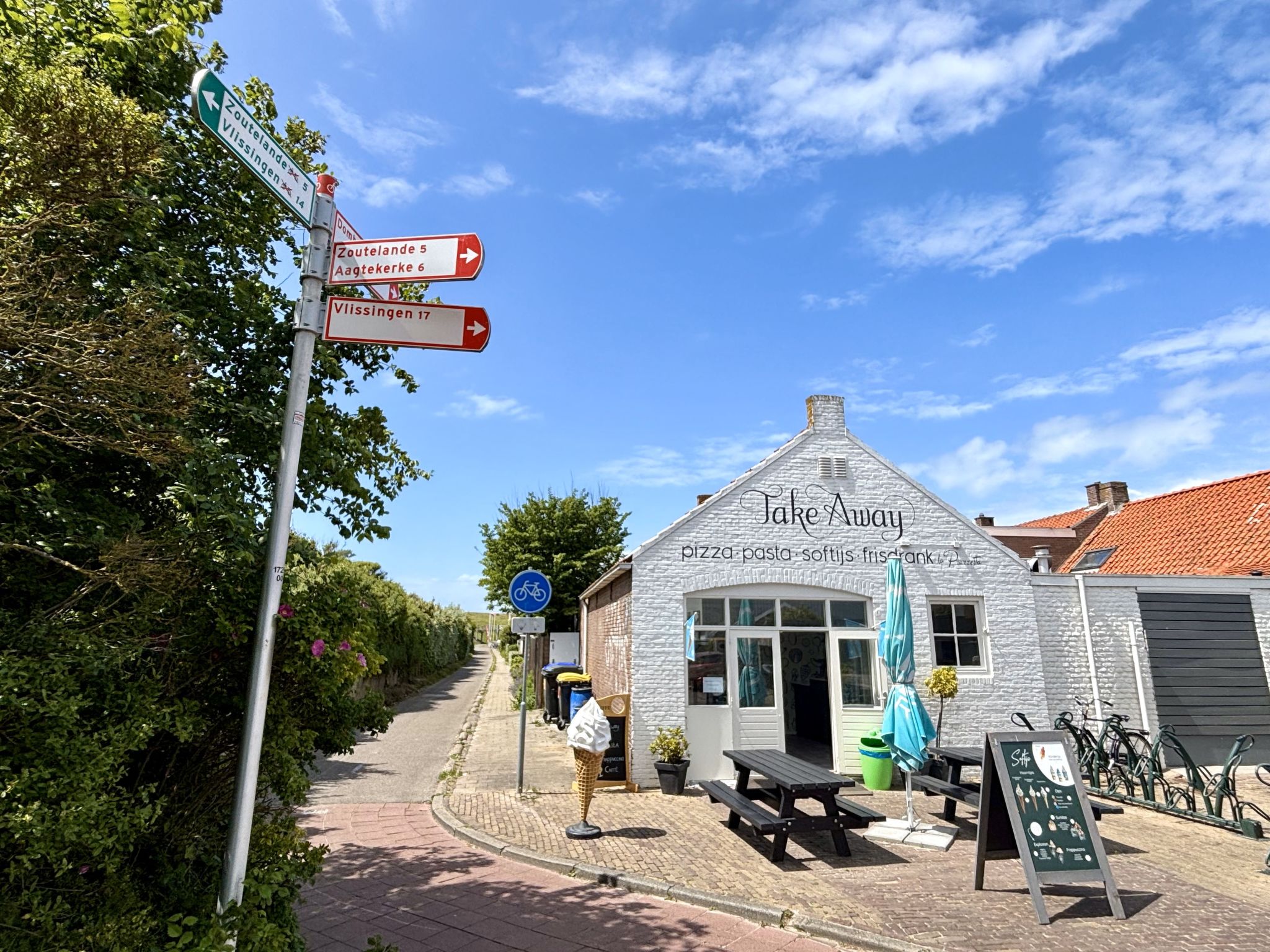 Gemütliche Ferienwohnung Westkapelle mit Terrasse-Environnement