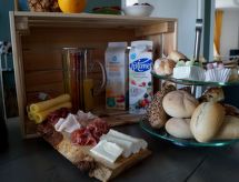 Licht appartement met balkon in Vlissingen, 400m van zee - thumbnail 2