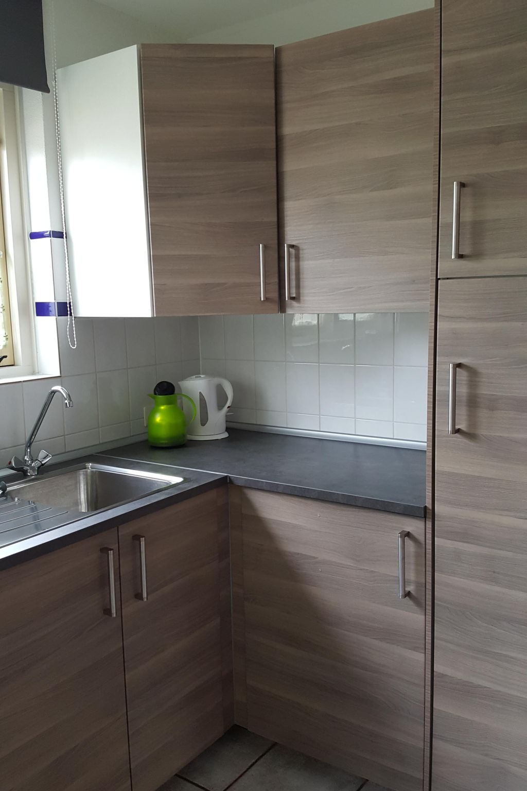 Gemütliches Haus mit komplett umzäuntem Garten-Binnen