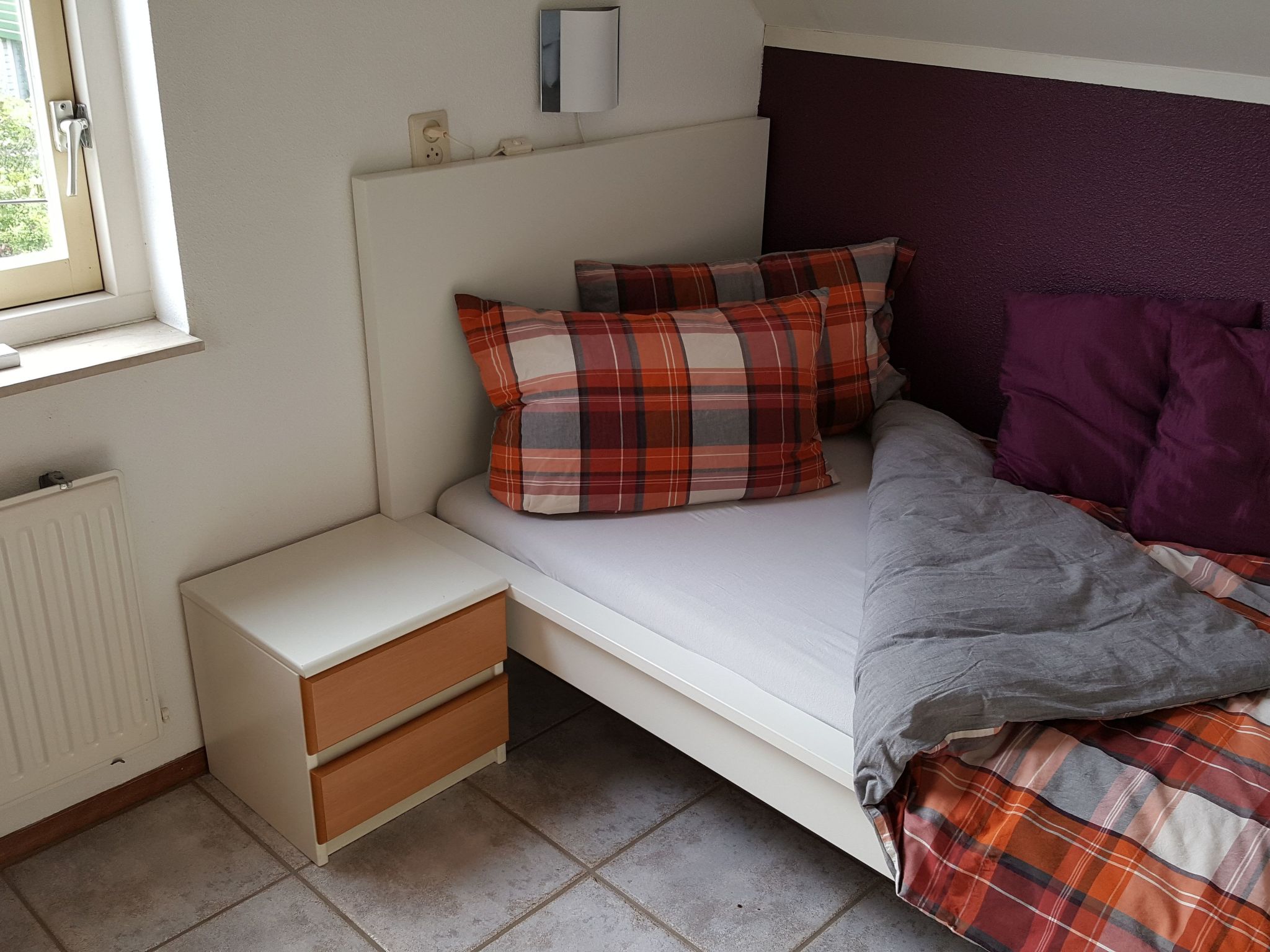 Gemütliches Haus mit komplett umzäuntem Garten-Binnen