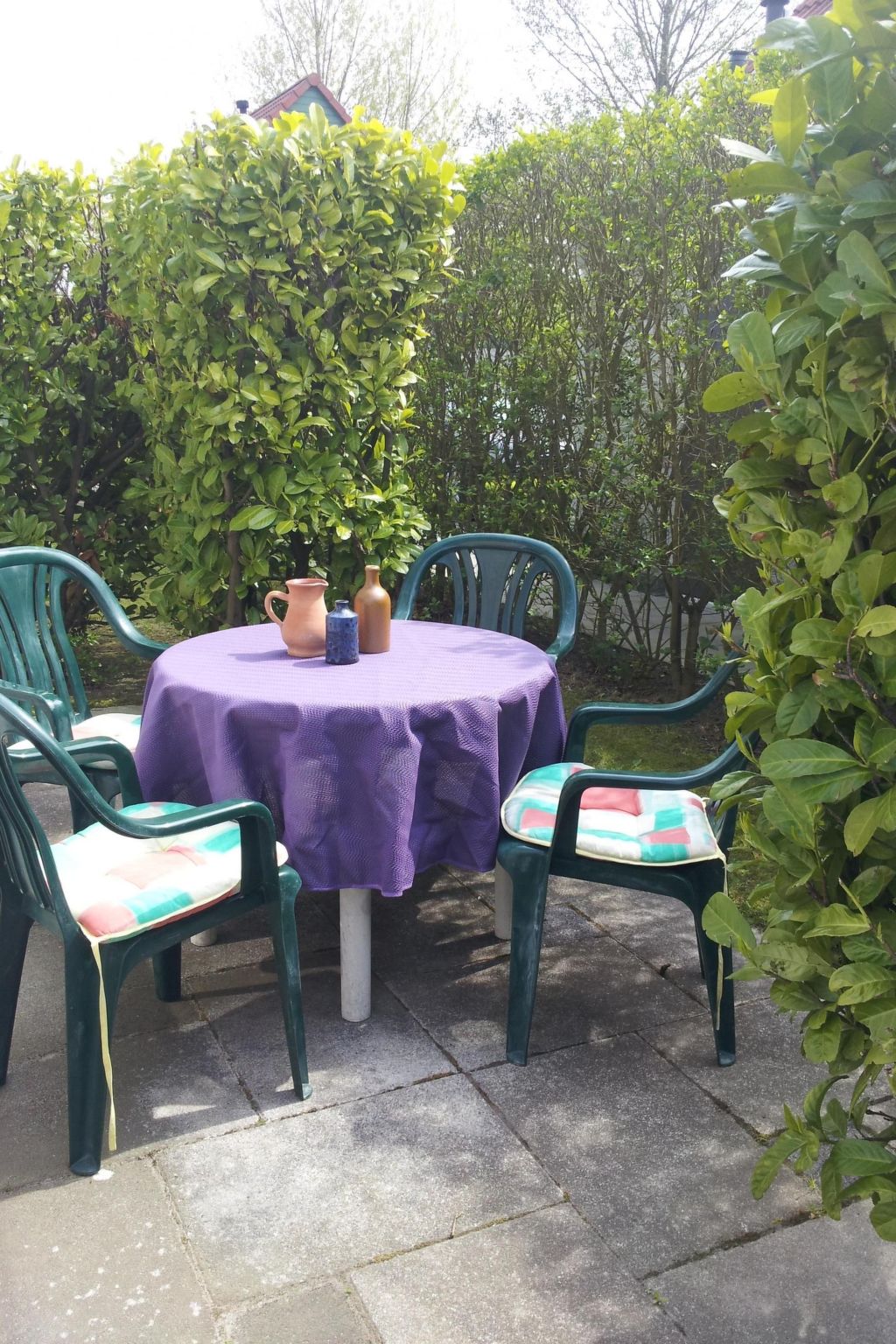 Gemütliches Haus mit komplett umzäuntem Garten-Binnen