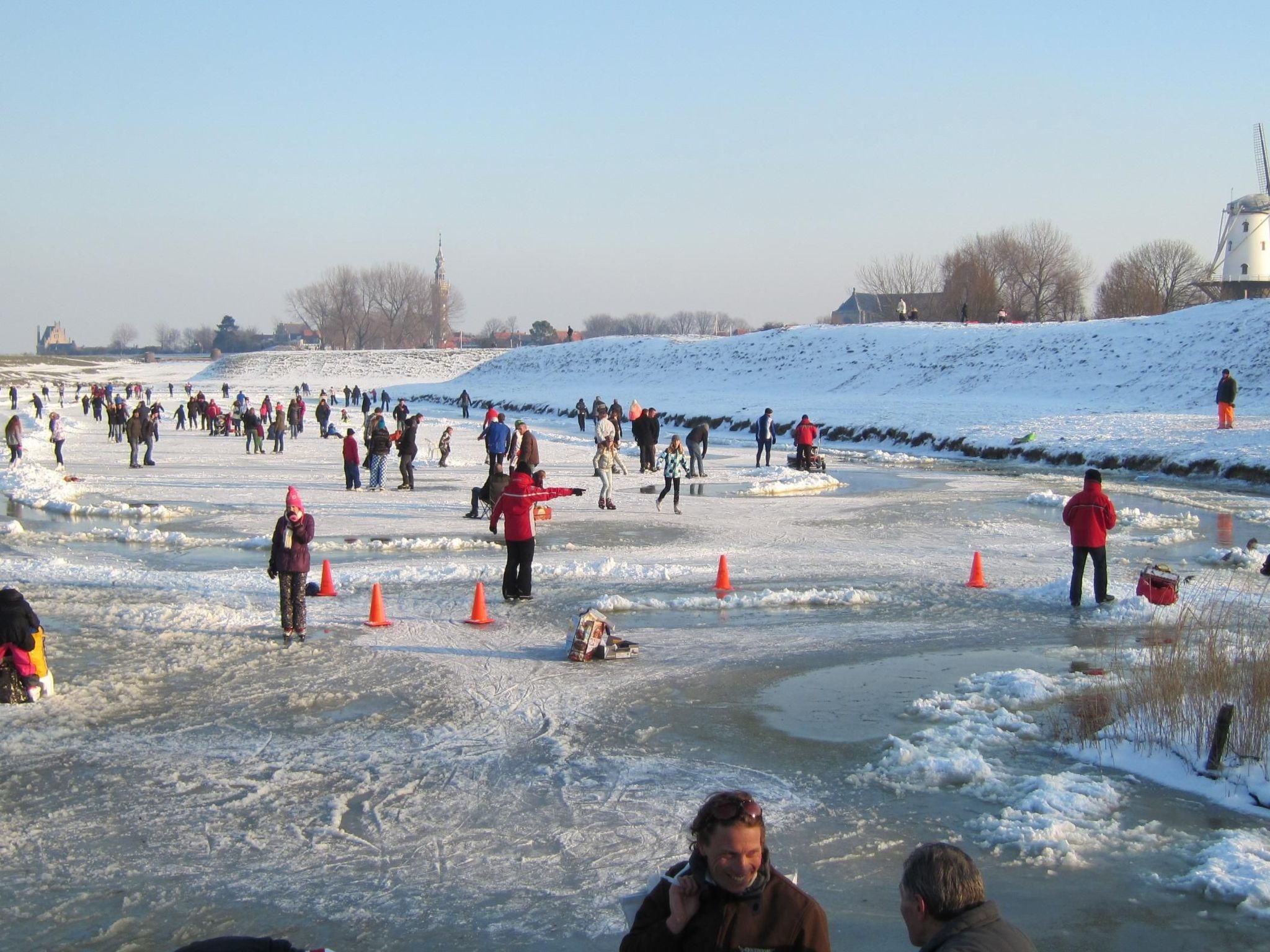 Gemütliches Haus mit komplett umzäuntem Garten-Binnen