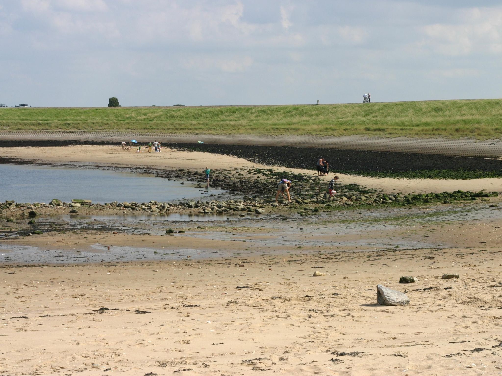 Gemütliches Haus mit komplett umzäuntem Garten-Binnen