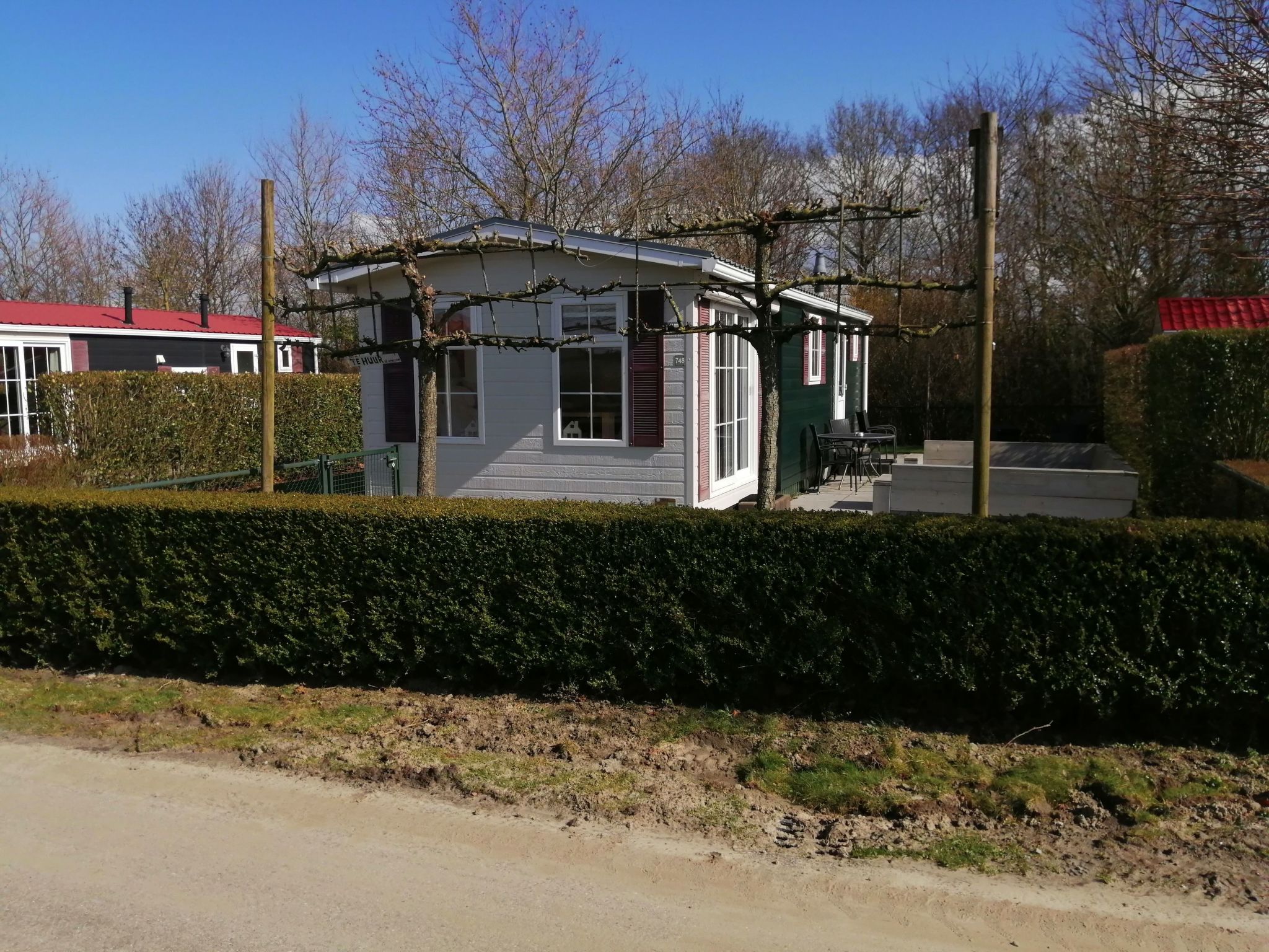 Gemütliches Chalet mit Terrasse-Binnen
