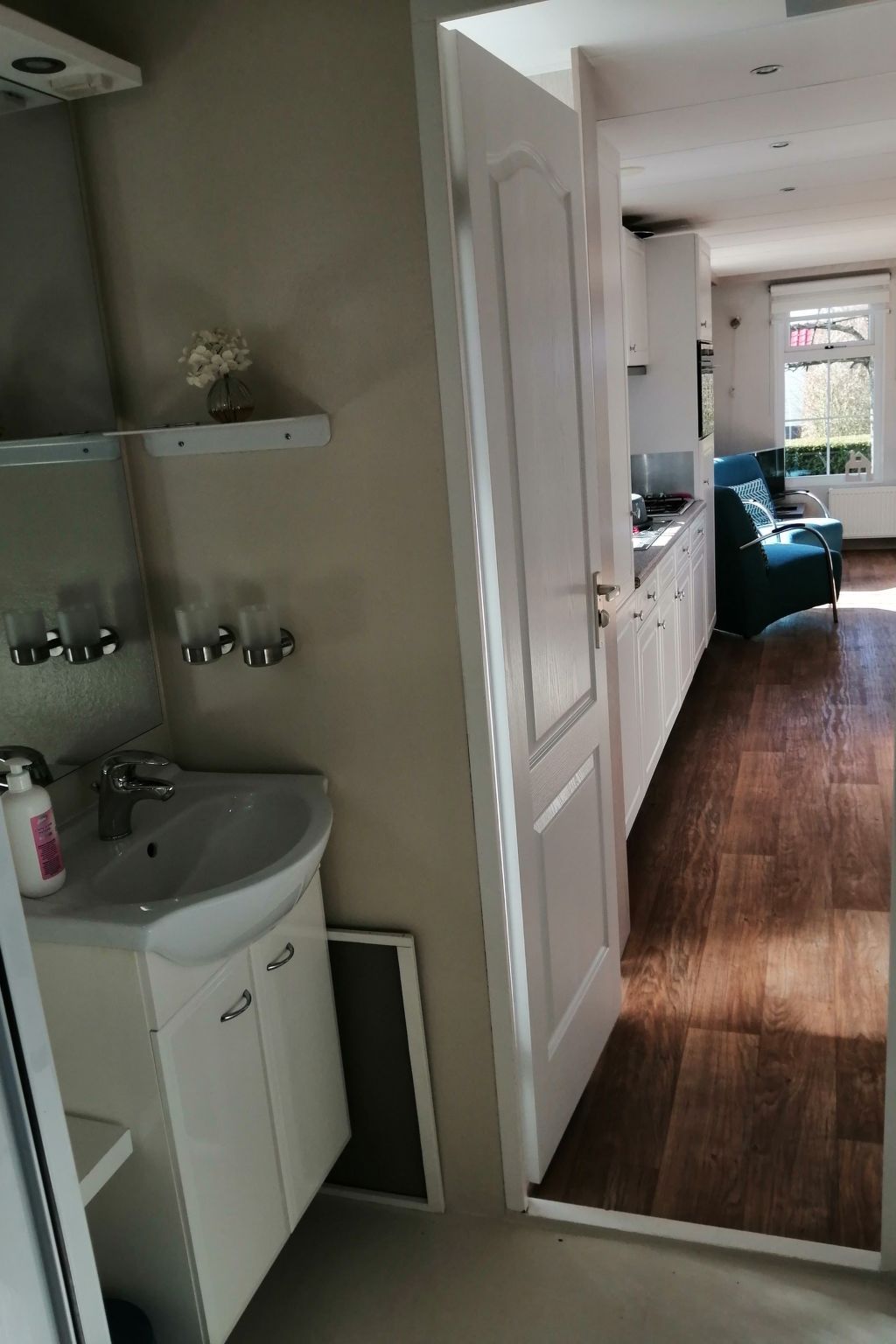 Gemütliches Chalet mit Terrasse-Binnen